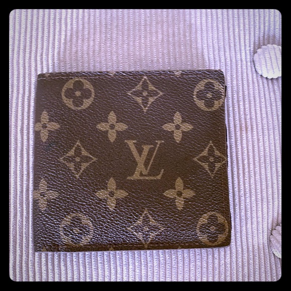 Louis Vuitton Other - Men’s Louis Vuitton wallet